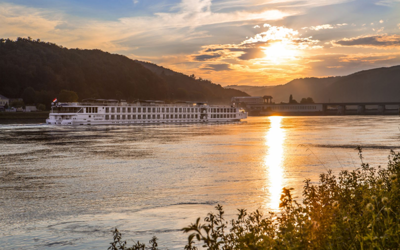 Up to 20% Early Booking Savings on Select 2027 River Cruises with Uniworld