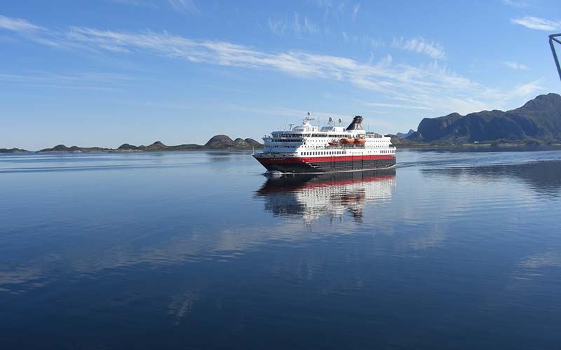 Up to $4,000 Savings with Hurtigruten